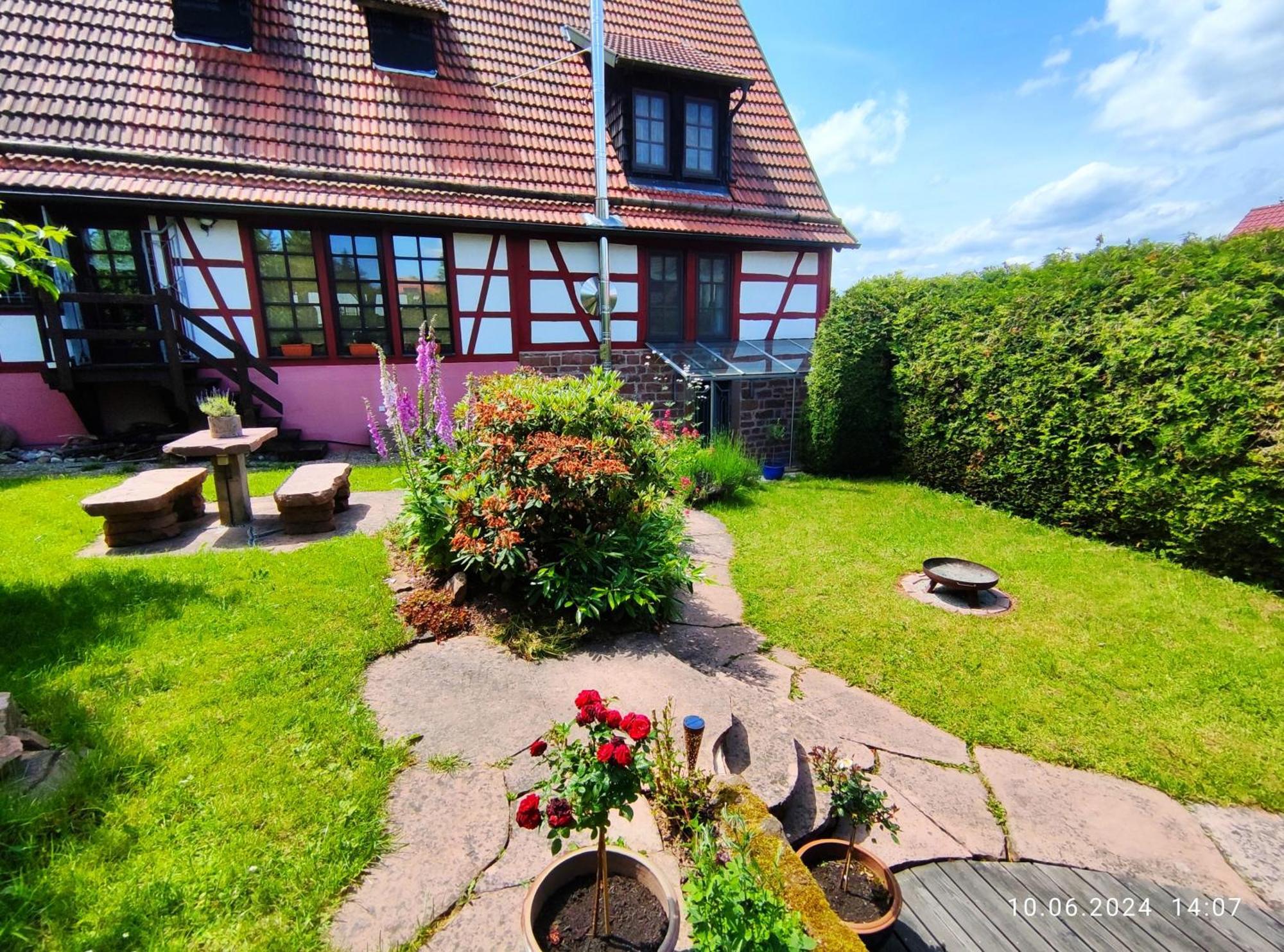 Ferienhaus Marre - Mit Grill, Feuerstelle Und Gartensauna Waldbrunn  Ngoại thất bức ảnh